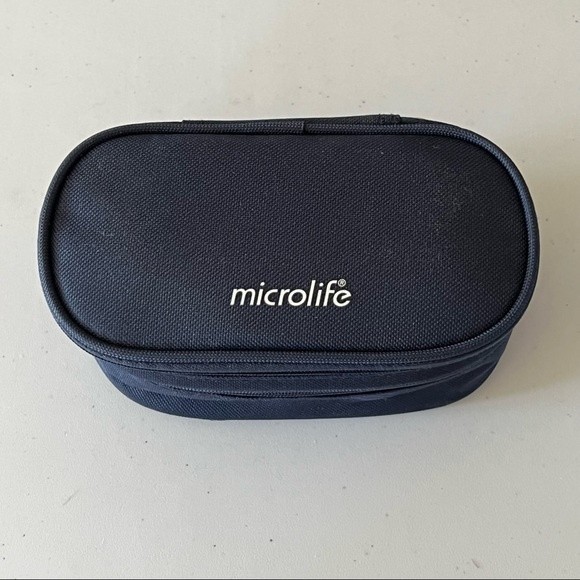 Microlife PF100 COPD Electronic Peak Flow Digital Asthma Reader - Picture 2 of 6